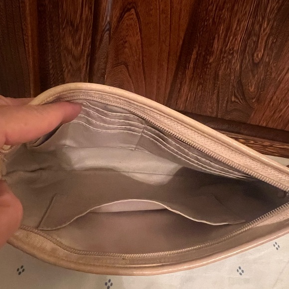 Coach Navy Blue Vinyl Wristlet with Leather Trim, cute & style, good condition - Picture 4 of 9